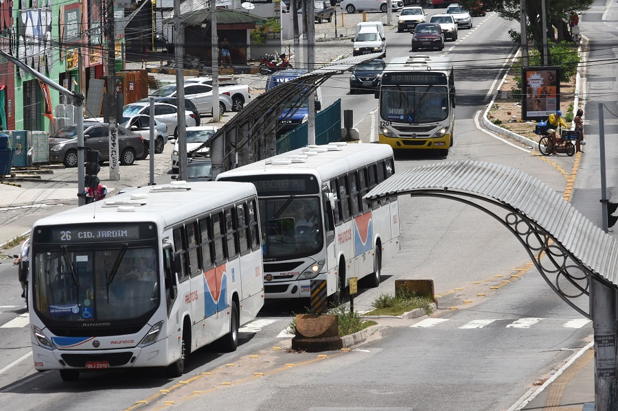 Trânsito na rua Doutor Mário Negócio está interditado desde domingo (13) Trânsito na rua Doutor Mário Negócio está interditado desde domingo (13)