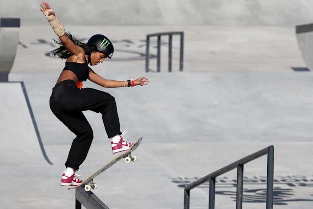 Rayssa Leal vence campeonato mundial de Skate Street, nos Emirados Árabes