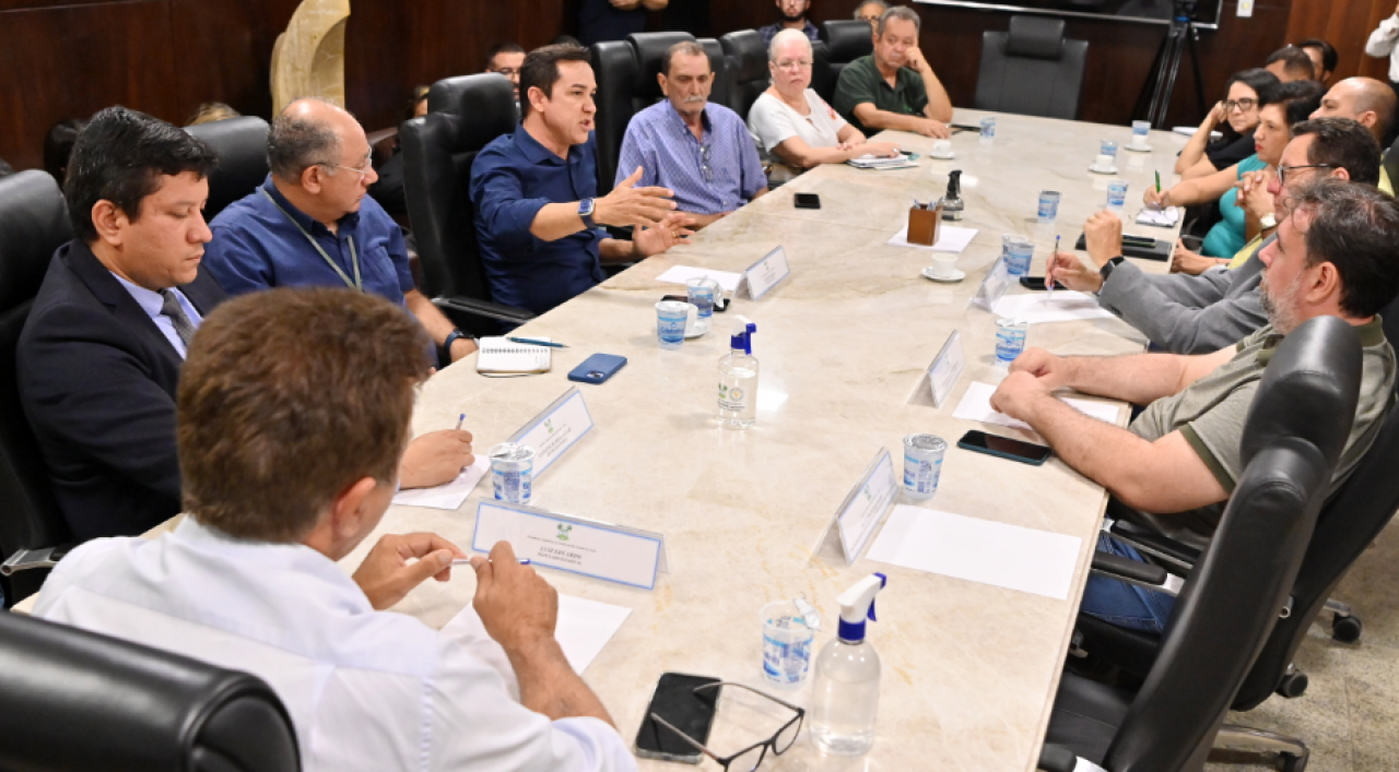 ALRN media encontro entre gestão municipal e Idema para otimizar análise sobre obra em Ponta Negra