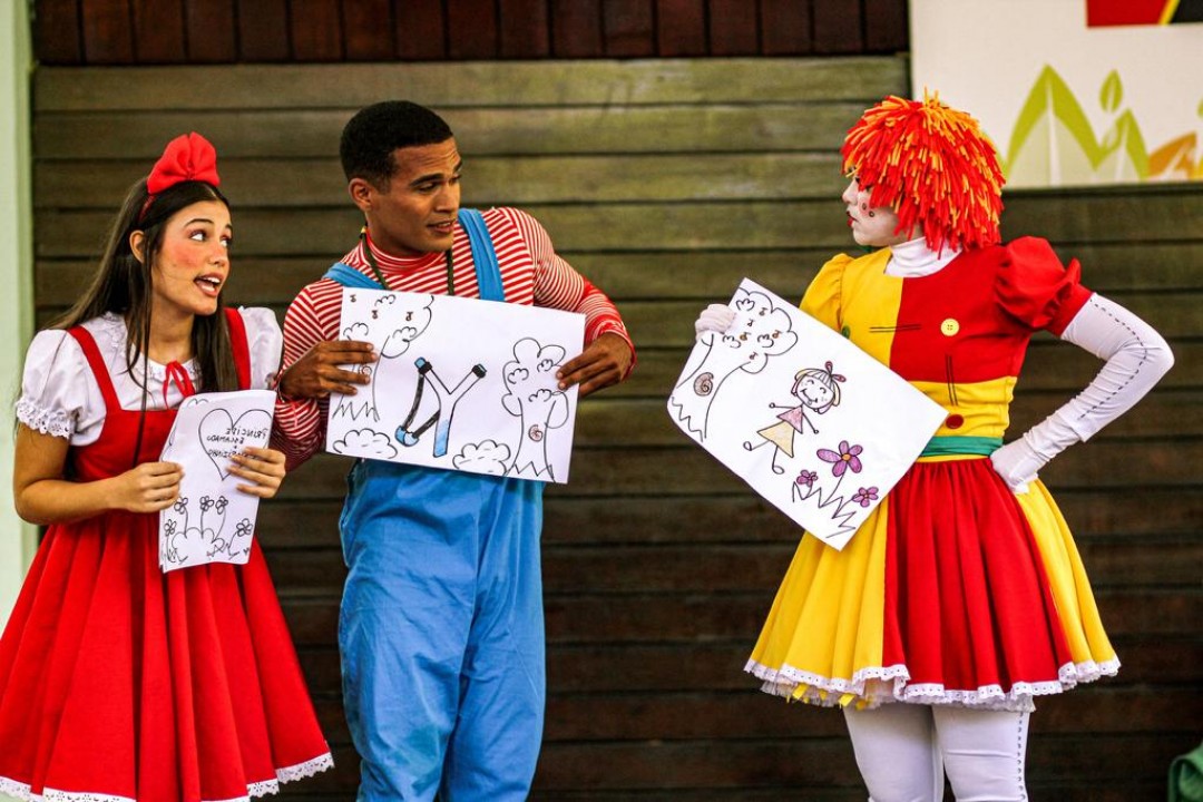 A Turma do Sítio do Pica-Pau Amarelo alegra o domingo no Parque das Dunas