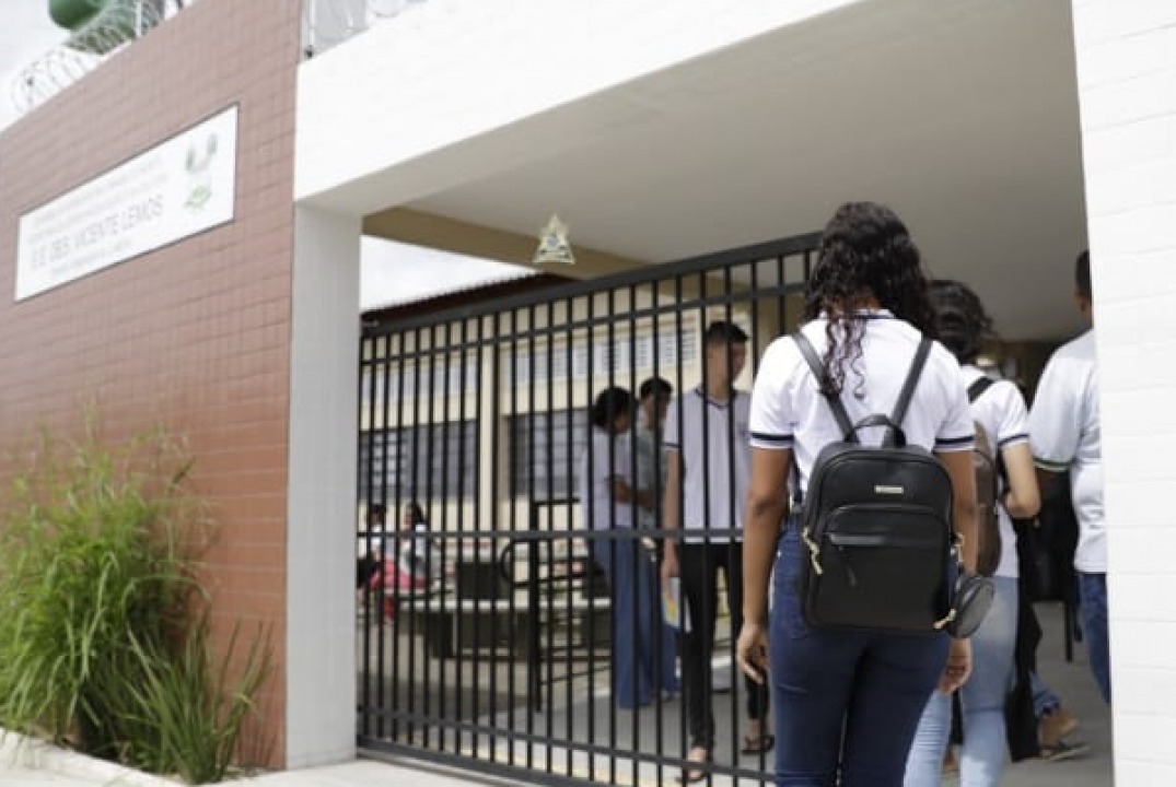 Governo do RN envia para Assembleia Legislativa PL que cria o Bolsa Permanência Potiguar voltada para alunos do ensino médio 