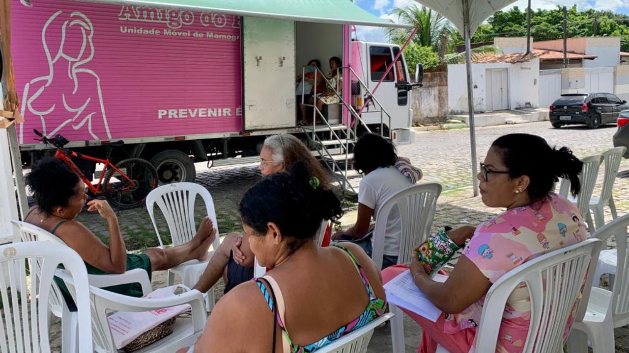 Caminhão móvel da mamografia oferece atendimento no Centro de Parnamirim nesta terça e quarta-feira
