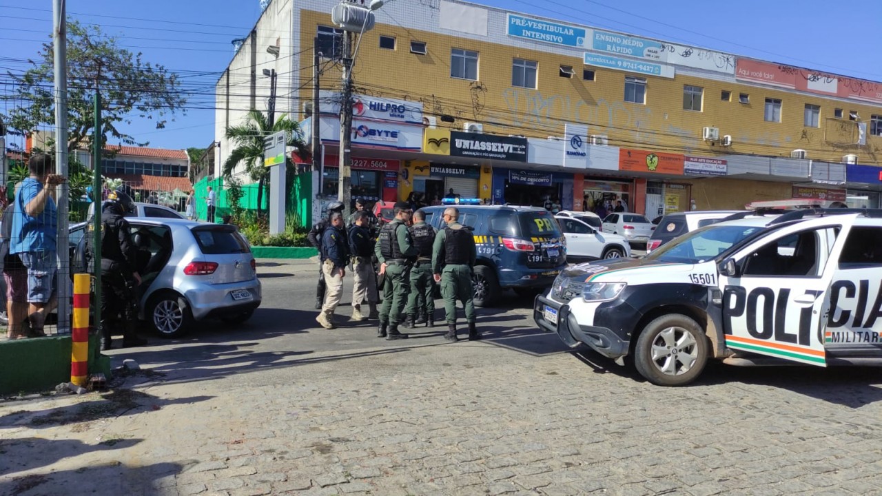 Polícia Civil do RN  e PRF prendem quatro pessoas suspeitas por associação criminosa armada em Fortaleza