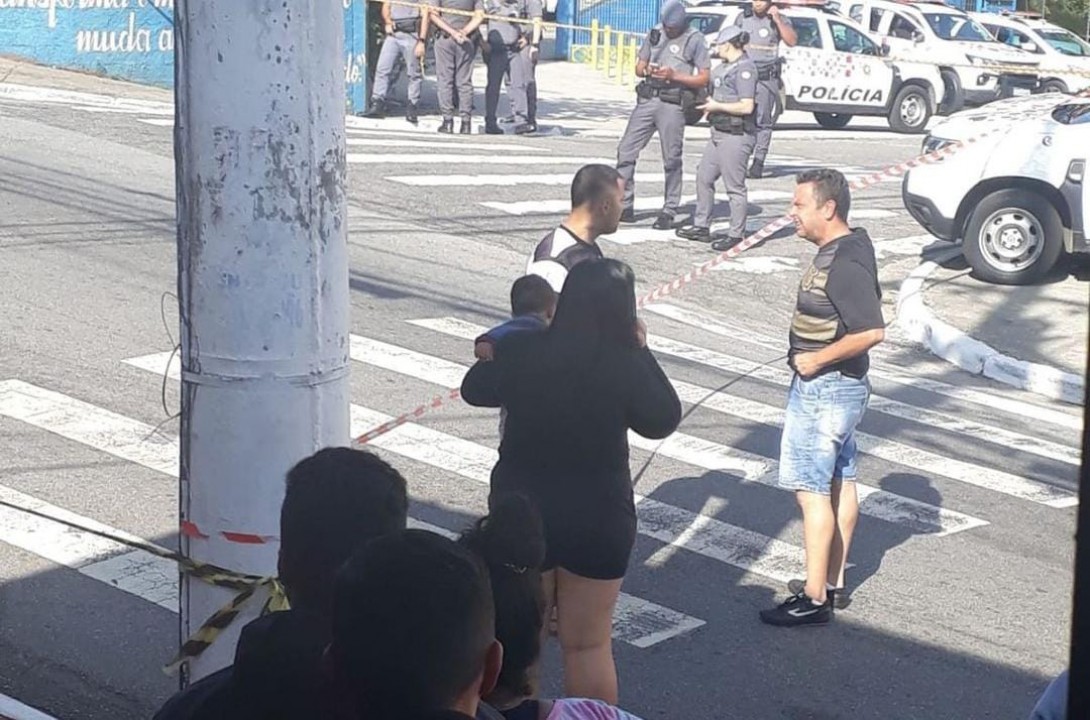 Em São Paulo, ataque a tiros em escola mata aluna e deixa outros feridos