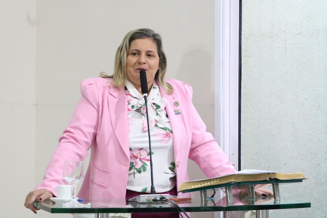 Vereadora Fativan Alves destaca sobre danos e prejuízos que as chuvas têm provocado em bairros de Parnamirim e que o problema persiste há anos