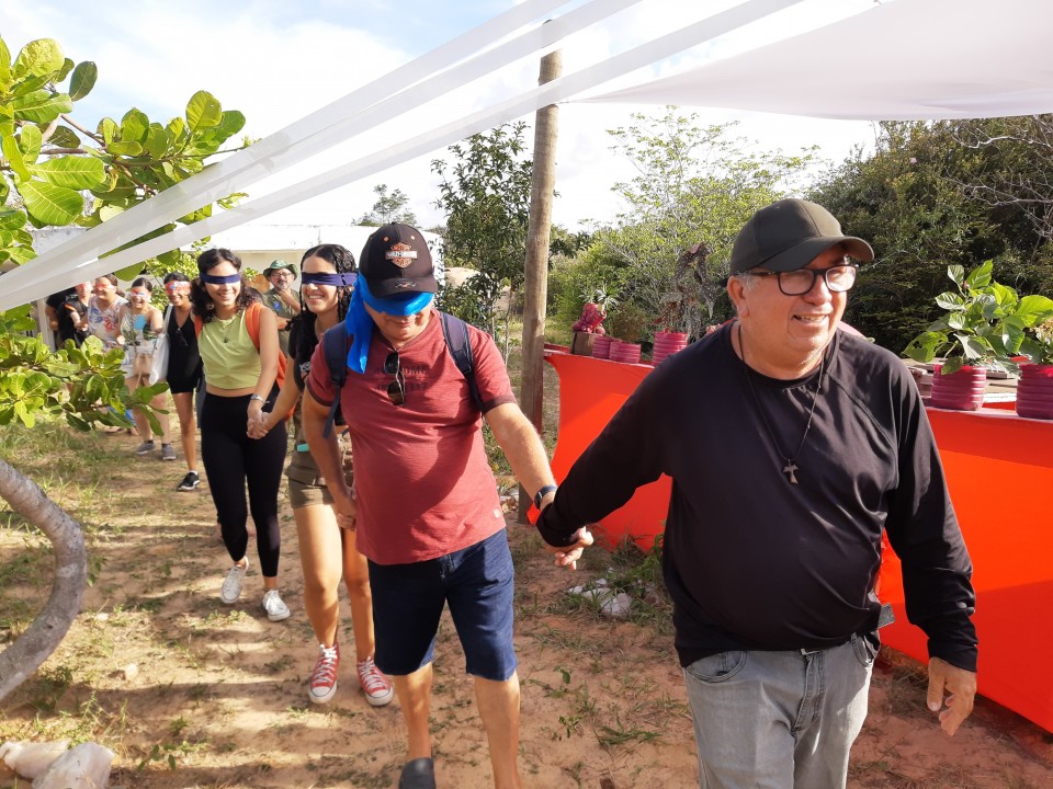 Estudantes de turismo da UFRN participam de palestra e experiência ambiental criativa no Parque da Cidade