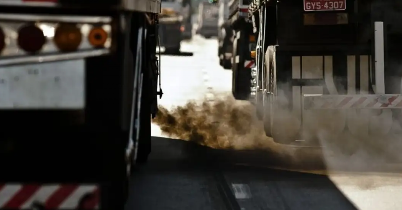 Inmetro anuncia projeto para reduzir emissão de carbono do transporte rodoviário