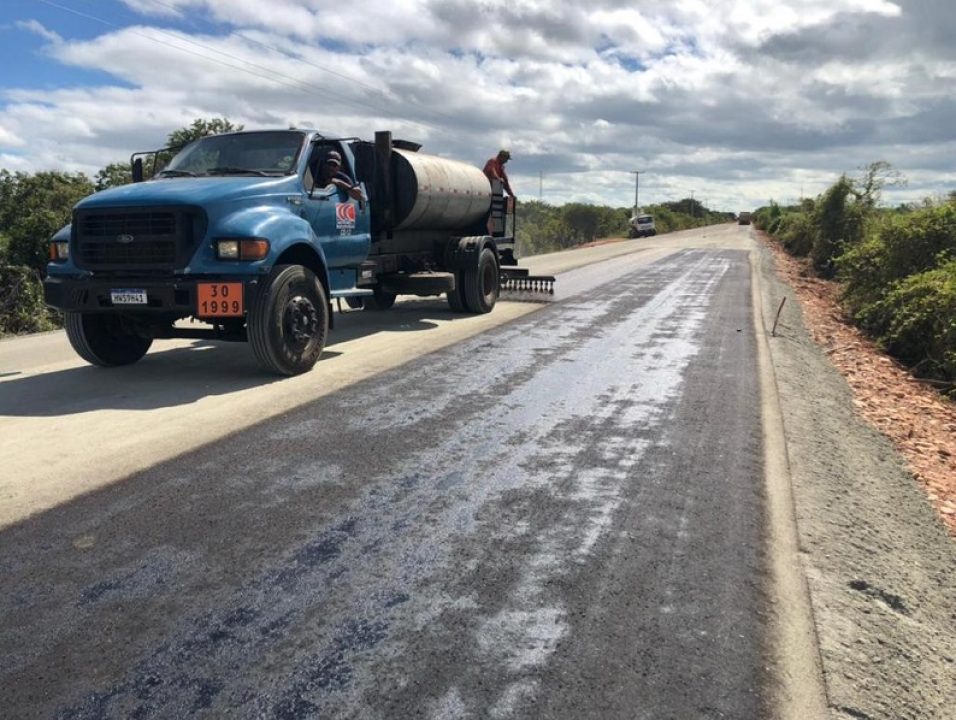 RN-233, no Alto Oeste Potiguar, recebe obras de restauração e alargamento