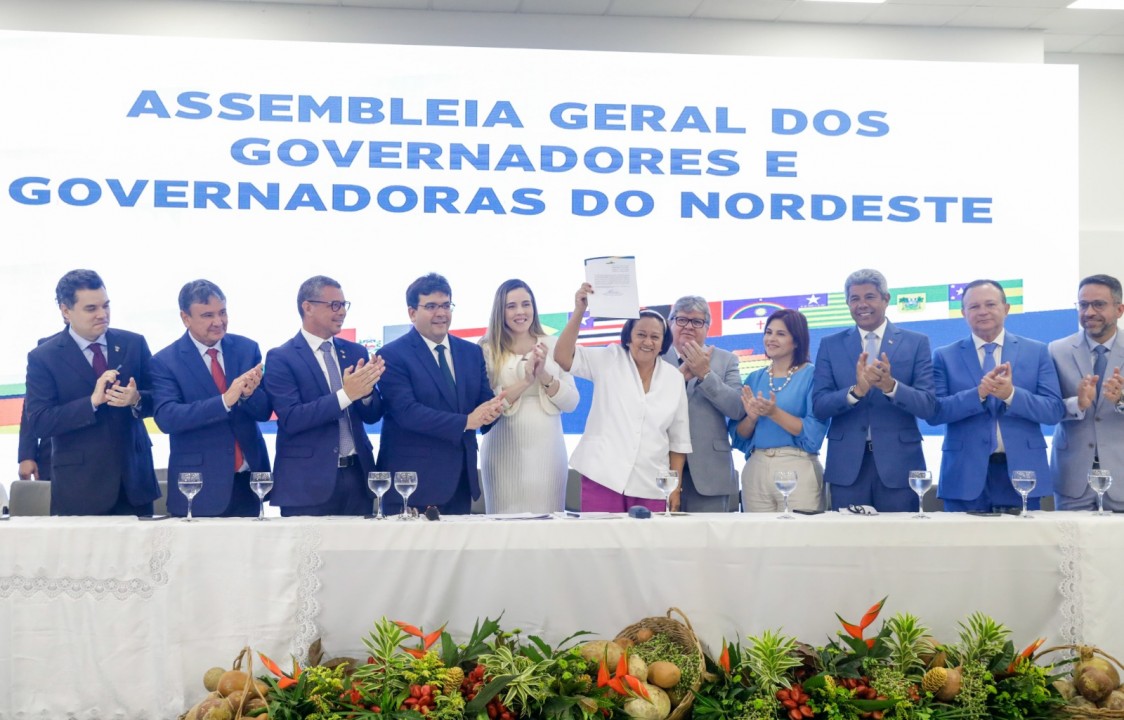 Fátima Bezerra é empossada como presidente do Consórcio Nordeste