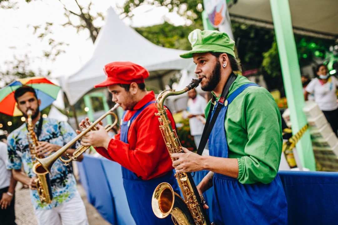 Neste domingo (04), o projeto Domingo na Arena realiza edição especial carnavalesca