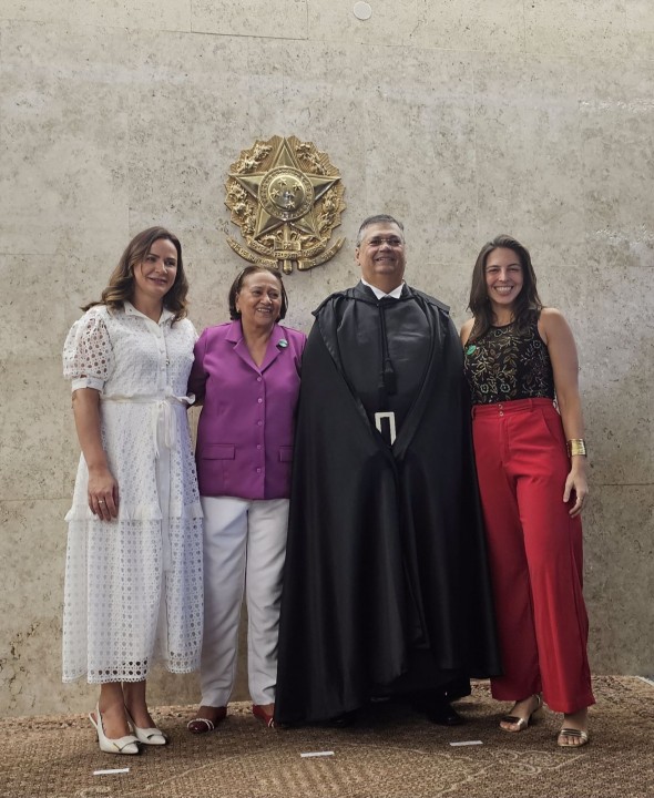 Governadora Fátima Bezerra marca presença na posse do Ministro Flávio Dino, no STF