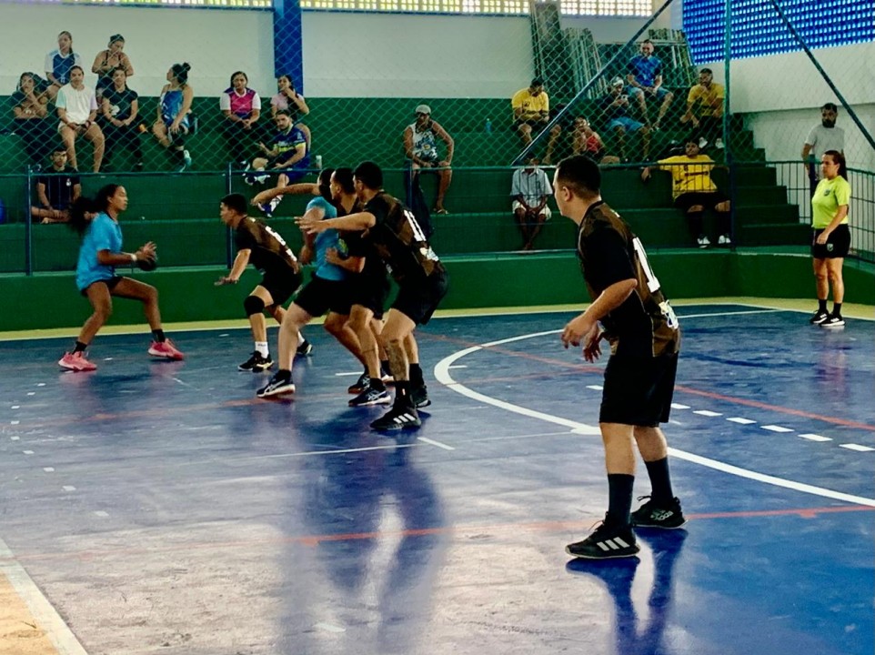 Copa PHC de Handebol: jogos aconteceram no ginásio de Emaús neste final de semana 