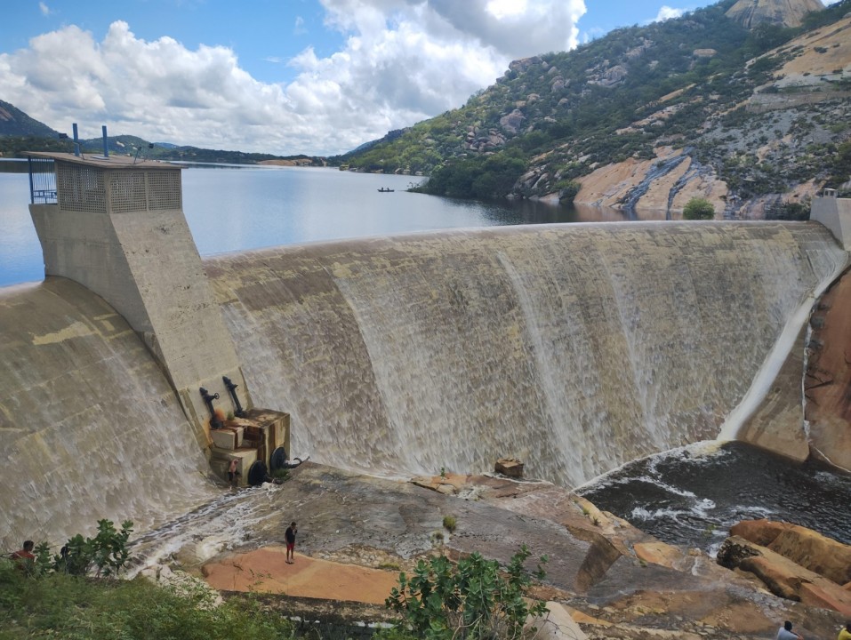 Gargalheiras e Dourado garantem abastecimento de água na região por 4 anos