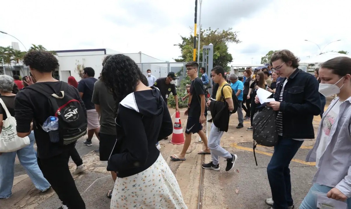 Prazo para estudantes se inscreverem no Enem 2024 se encerra nesta sexta-feira (14)