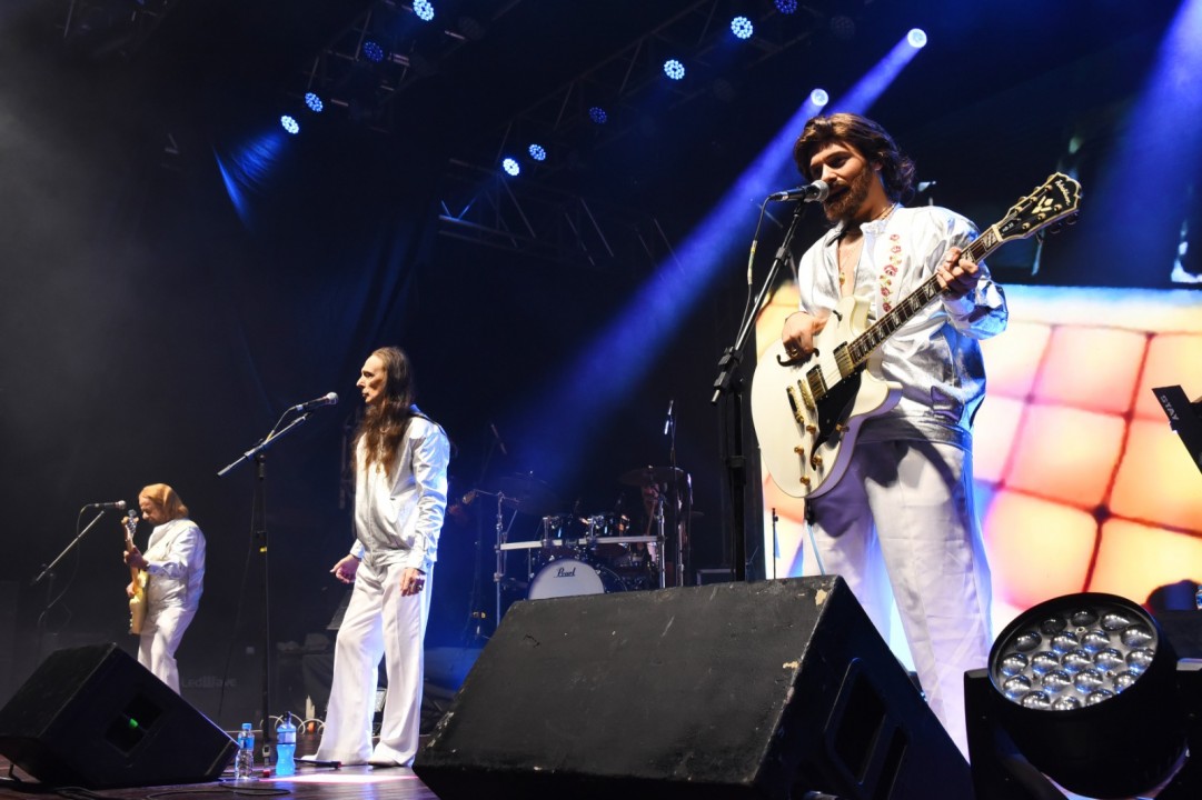 ‘Uma Noite com os Bee Gees’: espetáculo chega ao Teatro Riachuelo nesta quinta-feira (04)