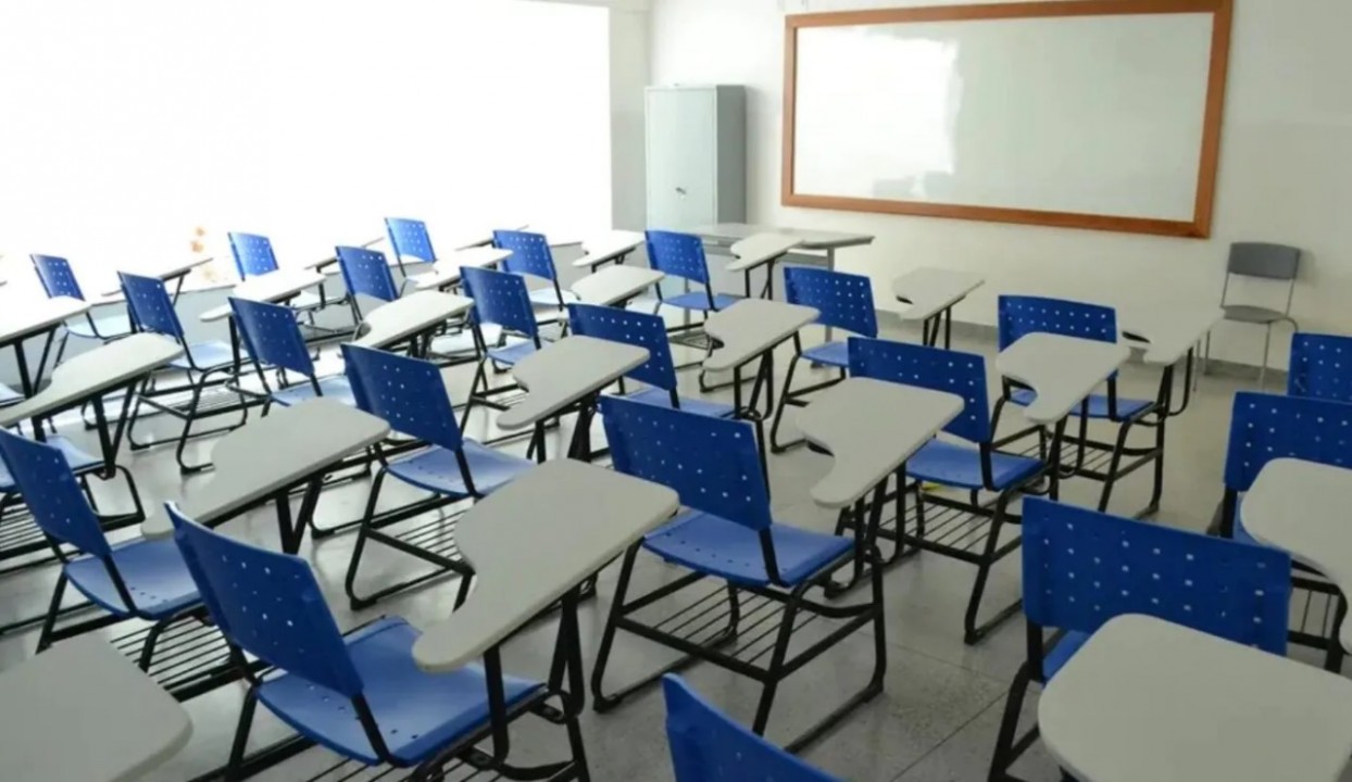 Prefeitura de Natal oficializa parceria com UFRN para realização de concurso público na educação