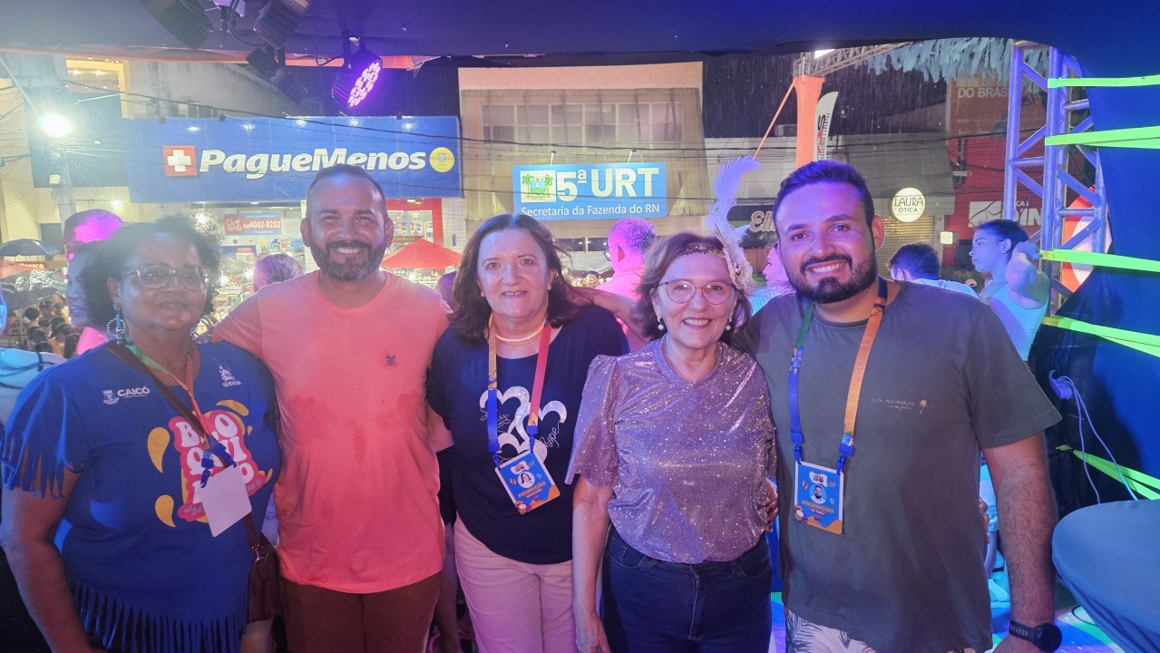 Senadora Zenaide participa do tradicional Carnaval de Caicó