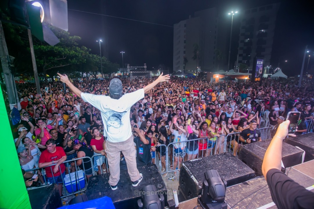 Ponta Negra reuniu público recorde no domingo de Carnaval 