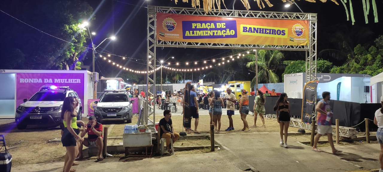 Carnaval de Parnamirim movimenta economia e ambulantes comemoram boas vendas