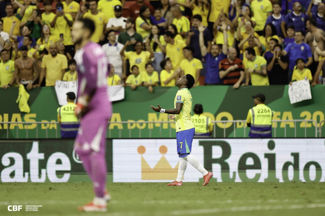 Vinicius Júnior decide e Brasil derrota Colômbia pelas Eliminatórias