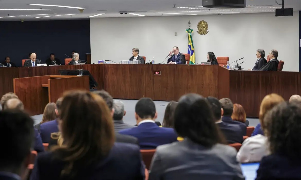 STF encerra primeiro dia do julgamento de Bolsonaro e aliados por tentativa de Golpe 