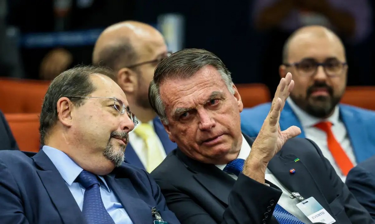 Defesa nega que Bolsonaro conhecesse plano de golpe