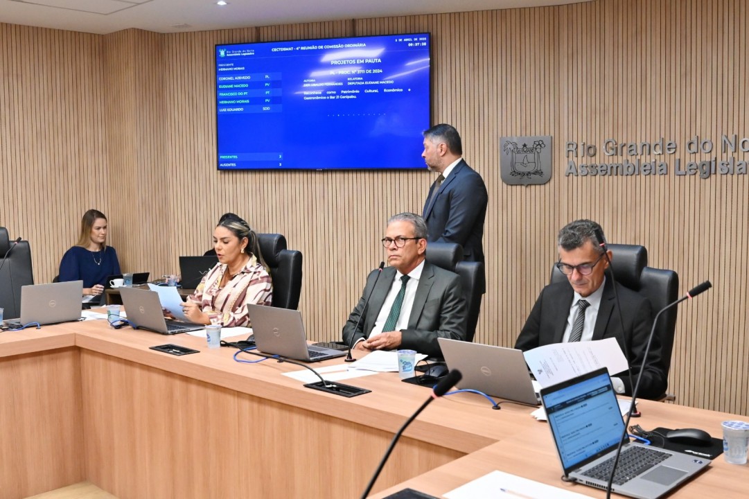 Comissão aprova projeto de combate à violência contra a mulher no ambiente universitário
