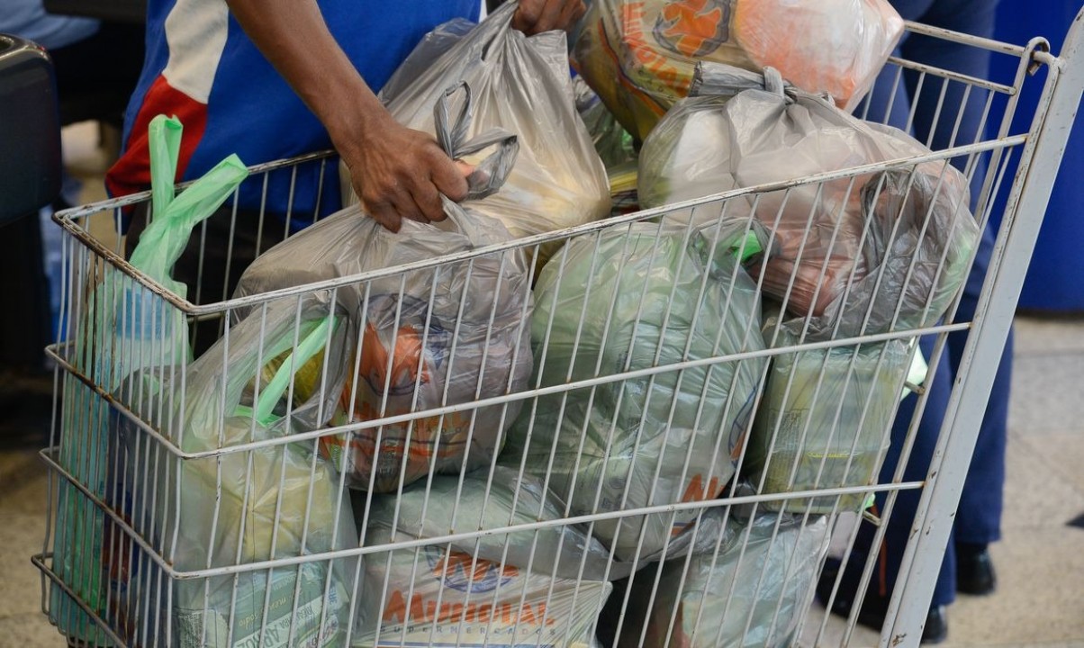 Custo da cesta básica sobe em 14 capitais brasileiras em março; em Natal houve redução 