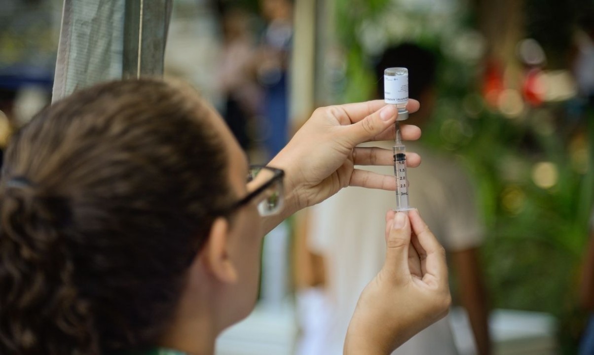 Vacinação nas escolas começa nesta segunda-feira (14)