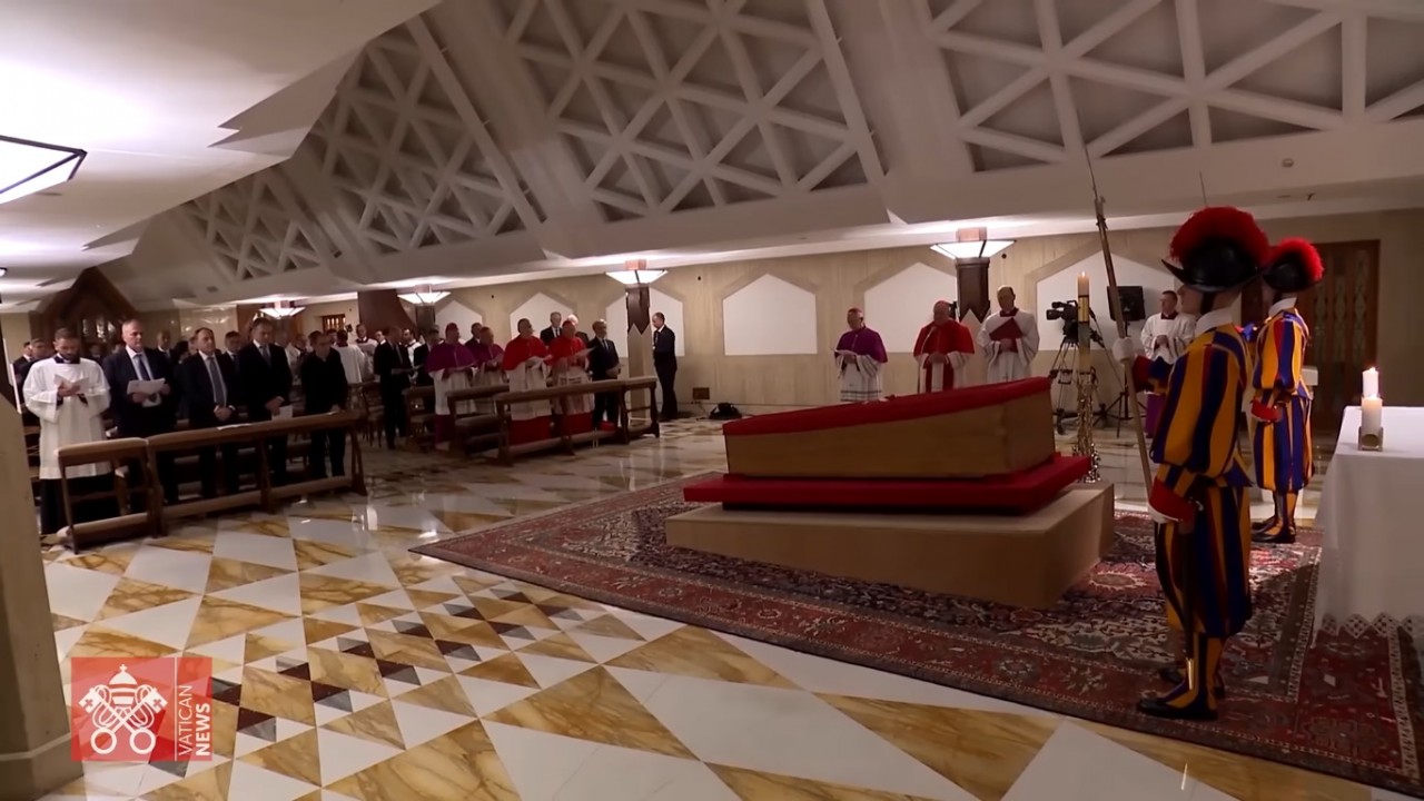 Morte do papa Francisco: “Tudo aconteceu muito rápido”, diz Vaticano