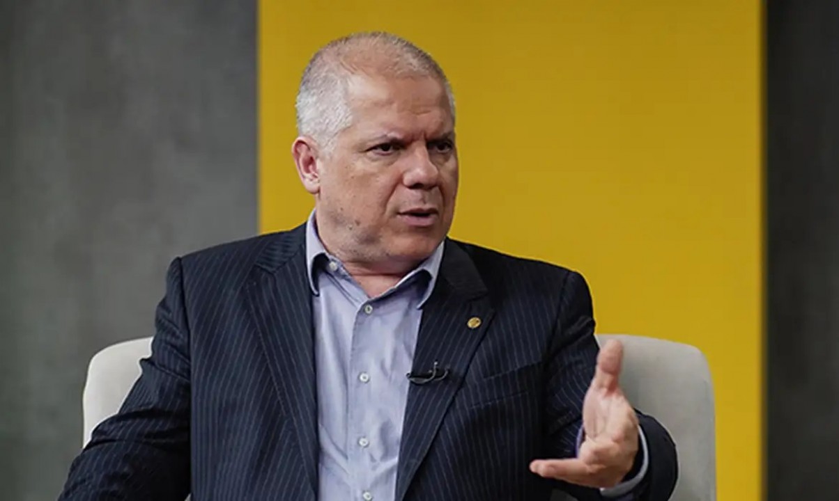 Presidente do INSS é exonerado após operação que investiga fraude bilionária em descontos de aposentados