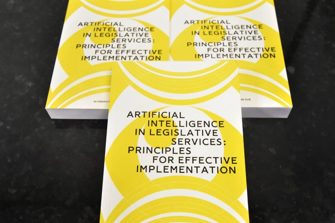 Livro sobre uso da IA nos parlamentos é lançado durante o LegisTech na ALRN