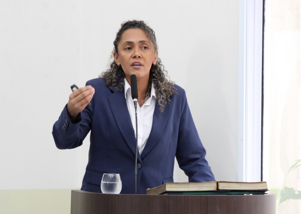 Vereadora Rárika Bastos apresenta dados sobre a infraestrutura verde municipal