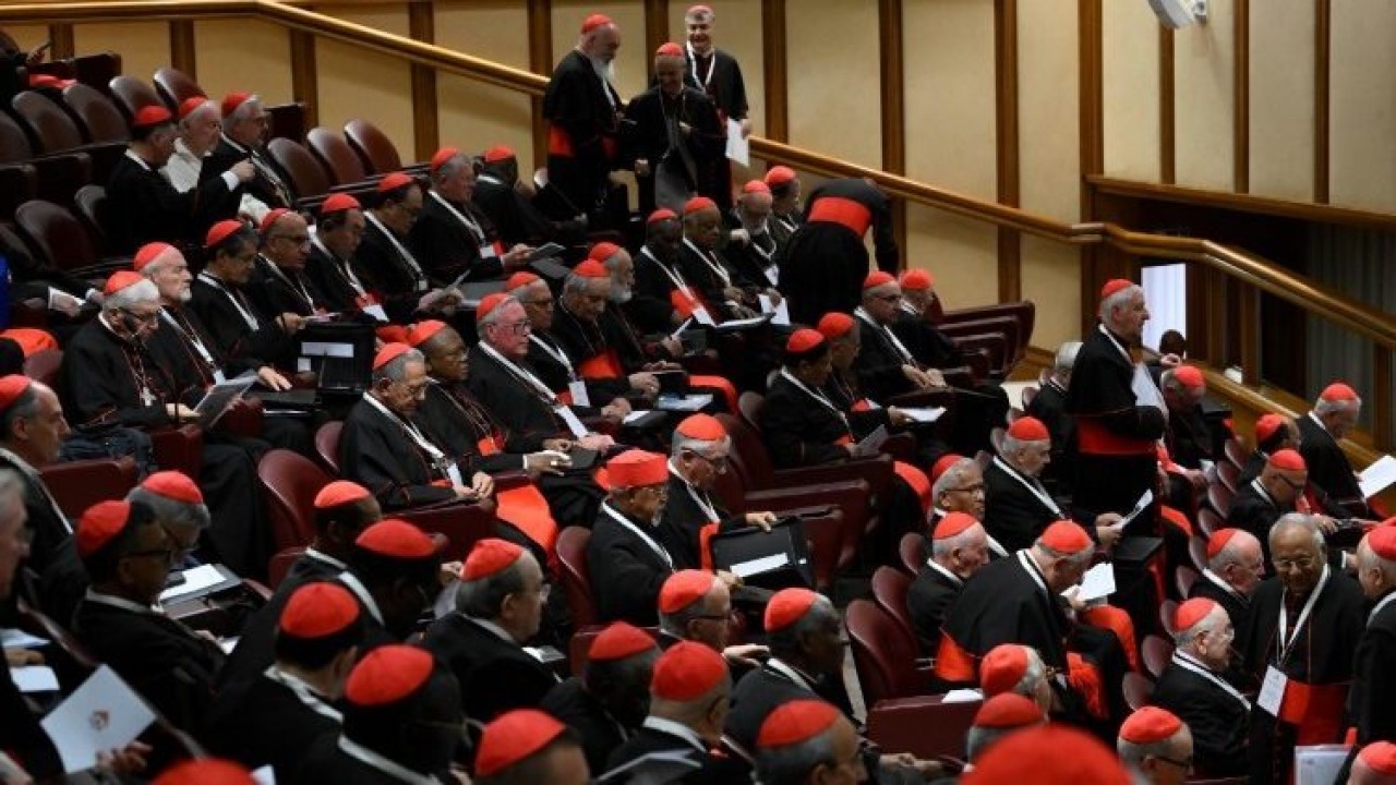 Cardeais que votam no conclave estão em Roma, diz Vaticano
