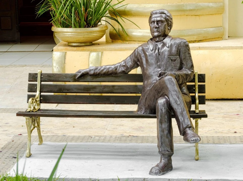Estátua de Câmara Cascudo será inaugurada na Academia Norte-riograndense de Letras 