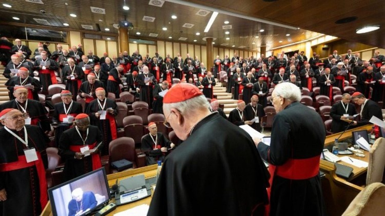 Conclave: Começa a escolha do novo Papa no Vaticano com cerimônia solene na Capela Sistina