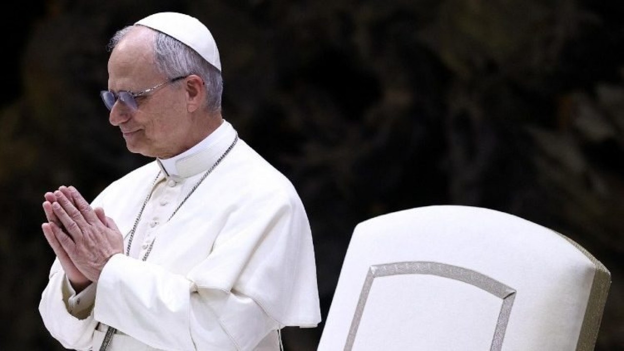 Papa pede fim da guerra de palavras e libertação de jornalistas presos