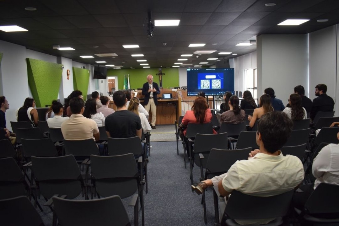 Alunos do UNI-RN participam do TJ Acadêmico com a presença do presidente do TJRN
