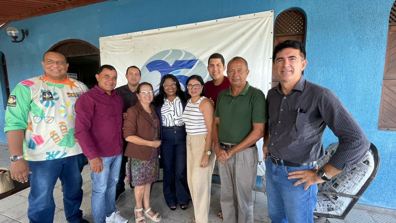 Em reunião com jornalistas, Nilda Cruz debate o cenário da comunicação em Parnamirim 