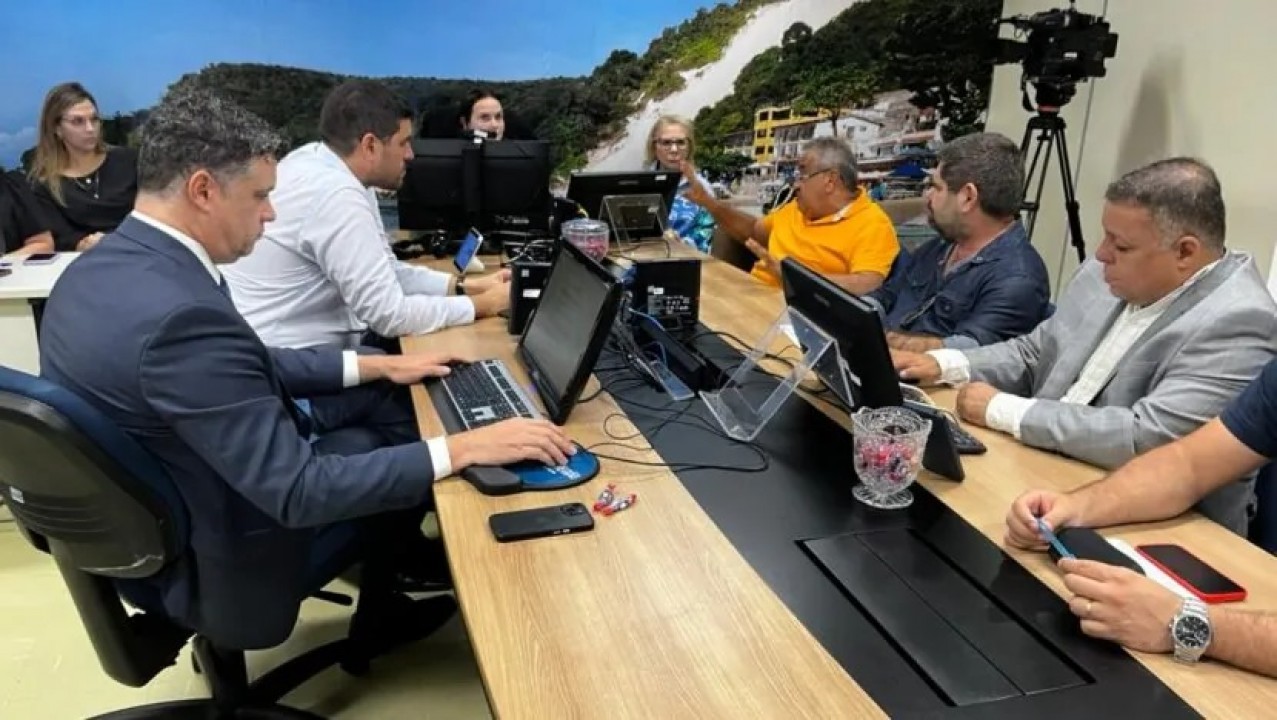 Fim da greve: motoristas e empresários fecham acordo e ônibus voltam a circular em Natal nesta quinta (05)