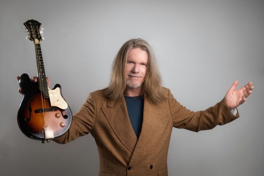 Humberto Gessinger celebra álbuns acústicos dos Engenheiros do Hawaii em show especial em Natal